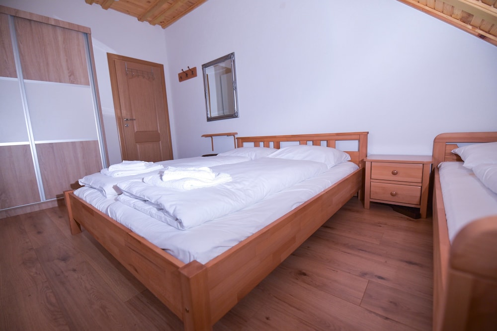 Apartment, 2 Bedrooms, Balcony photo 2