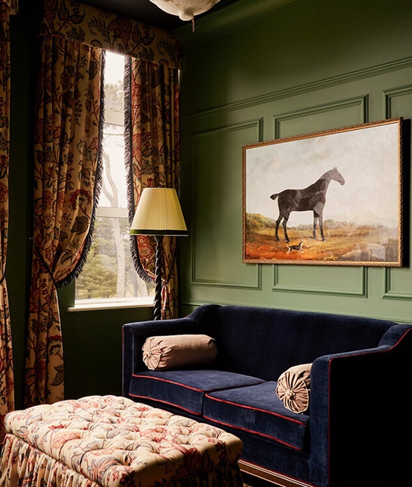 Suite, 1 King Bed (Slieve Junior Suite) photo 1