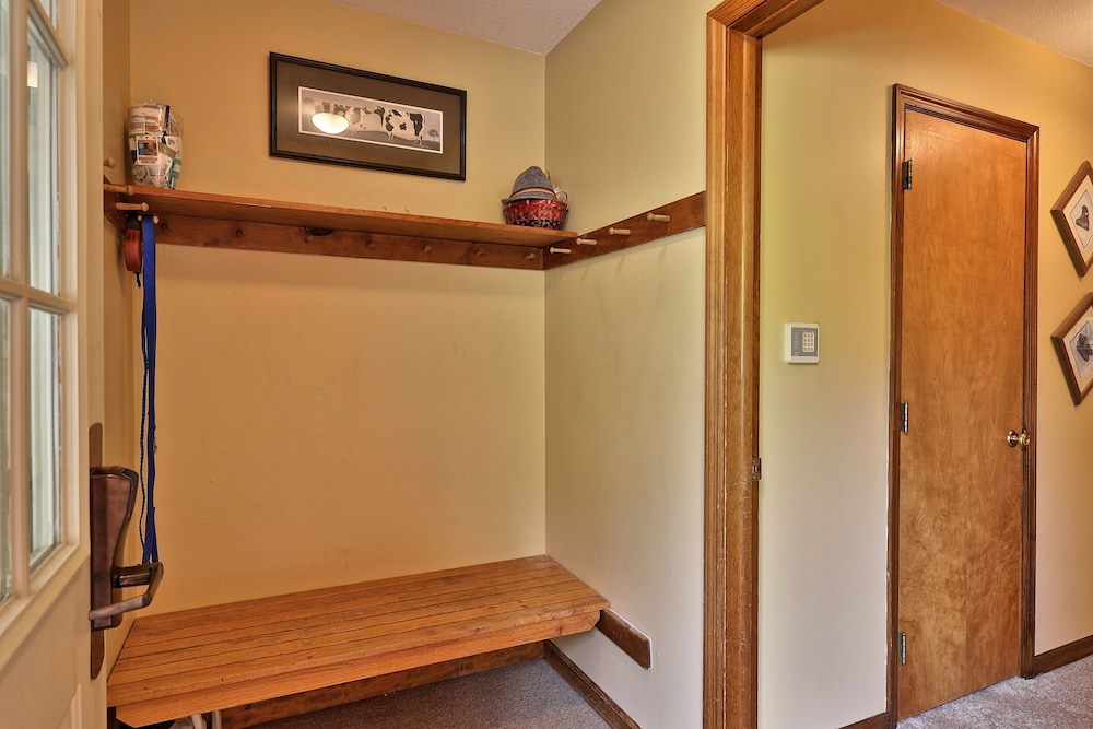 Condo, 2 Bedrooms photo 3