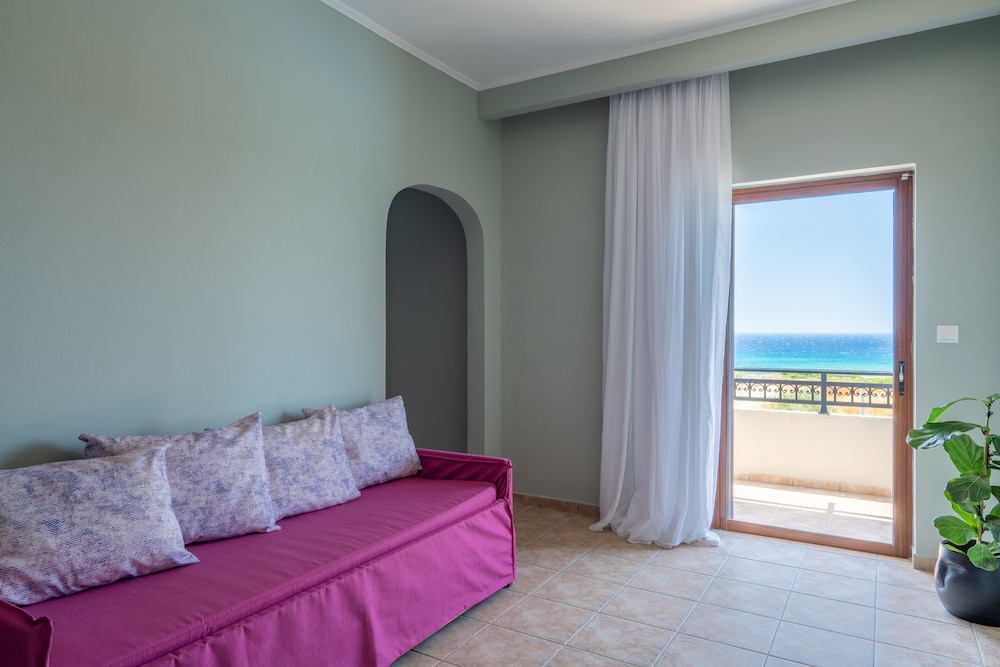 Family Apartment, Sea View - Photo 1