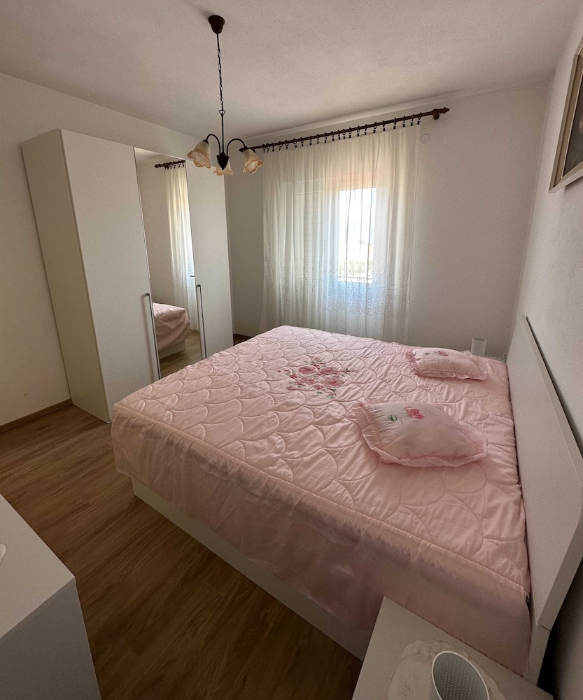 Apartment (Three Bedroom Apartment) photo 2