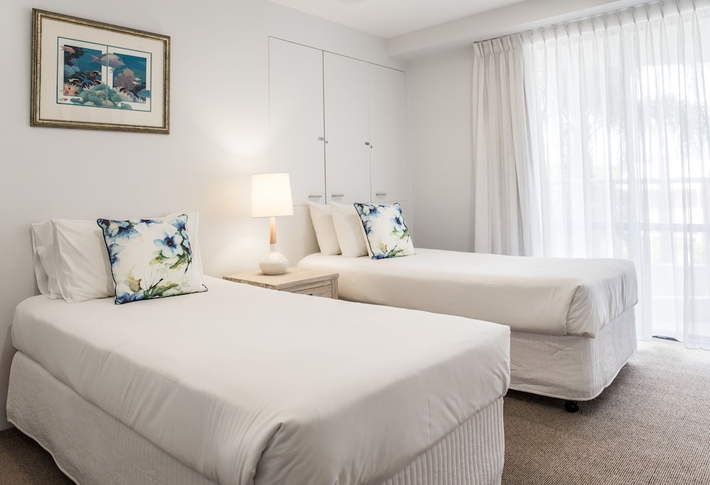 2 Bedroom Waterfront Apartment