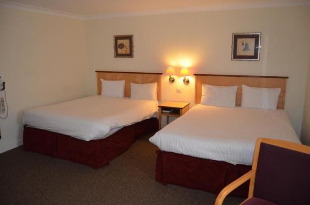 Superior Room, Multiple Beds, Non Smoking photo 2