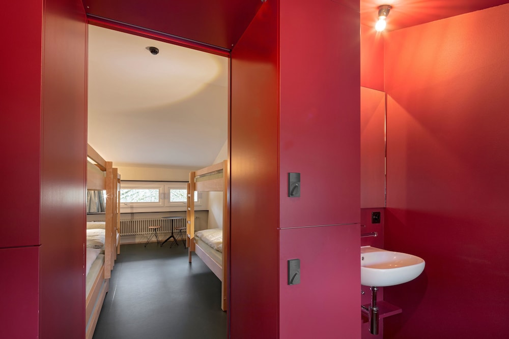 Room, Shared Bathroom (Sextuple) photo 2