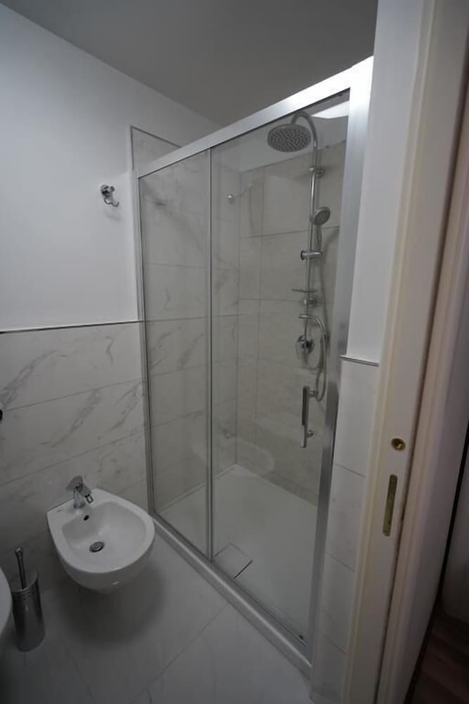 Deluxe Quadruple Room photo 3