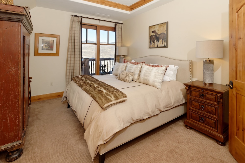 Villa photo 1