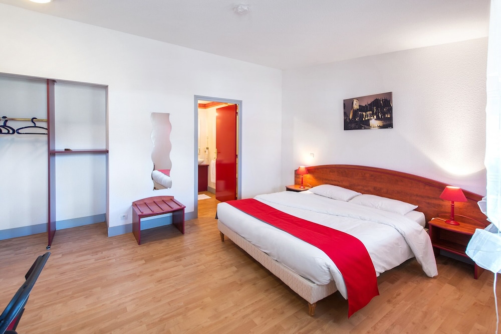 Classic Double Room, Private Bathroom, Park View photo 3