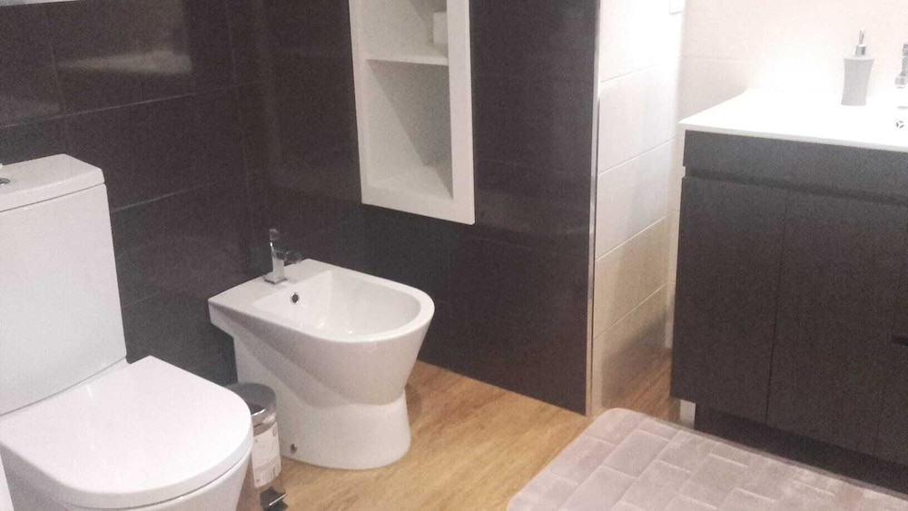 Comfort Twin Room, Shared Bathroom photo 3
