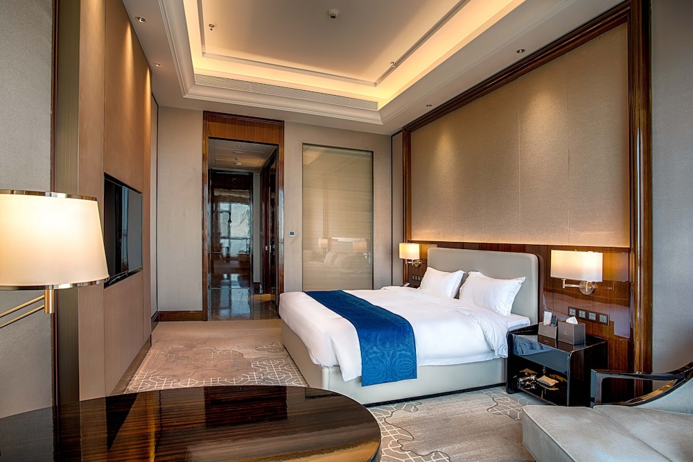 Senior Single Room