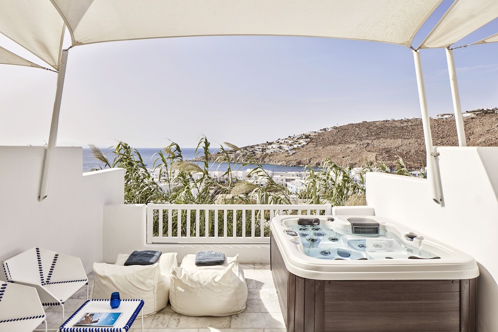 Suite, Jetted Tub, Sea View (Thalassa) - Photo 4