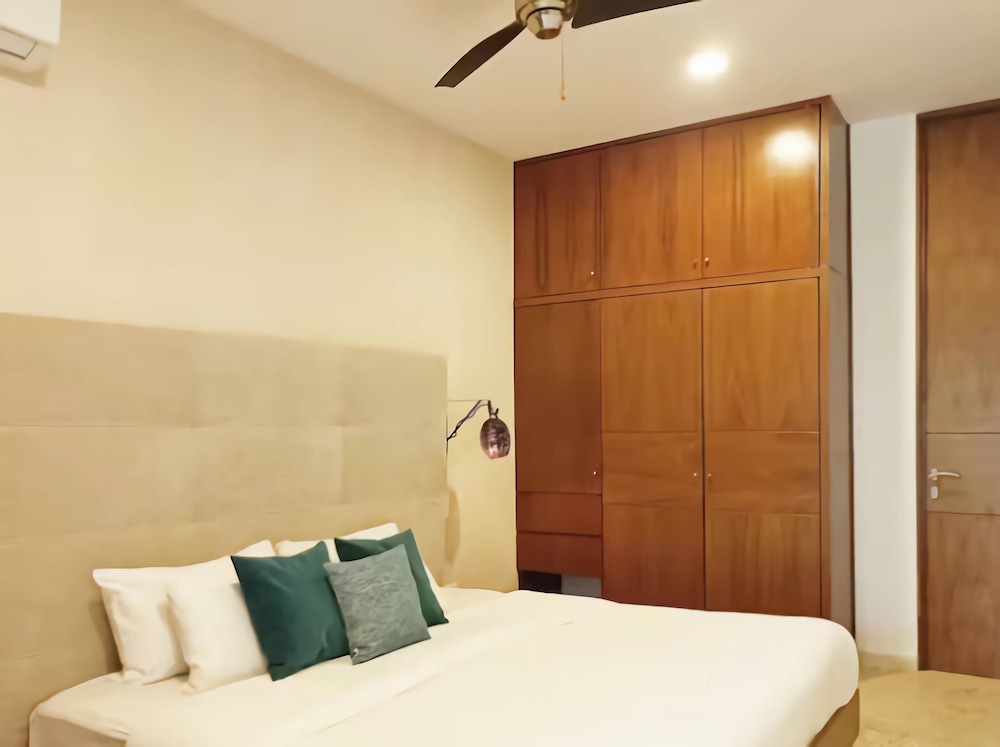 Apartment, 1 Bedroom, Pool View