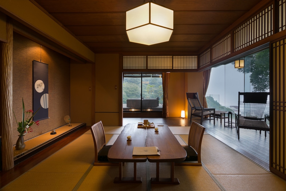 Kiritsubo Half board for 4people photo 1