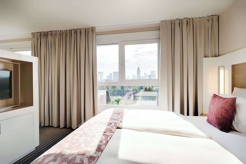 Junior Room, 2 Twin Beds (with Sofabed)