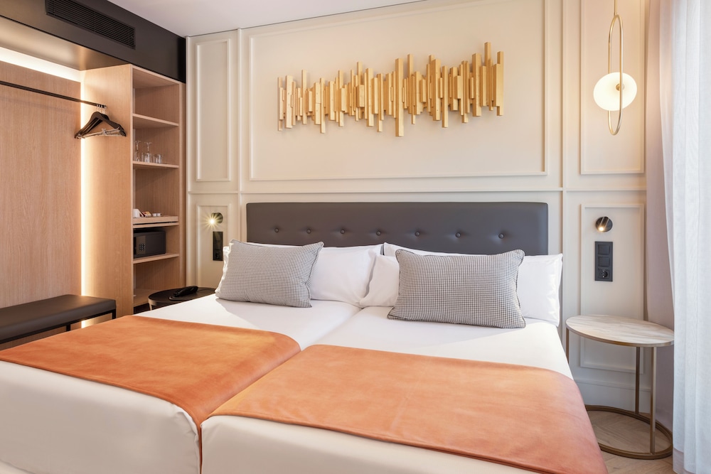 Premium Double or Twin Room (Exterior) - Photo 1