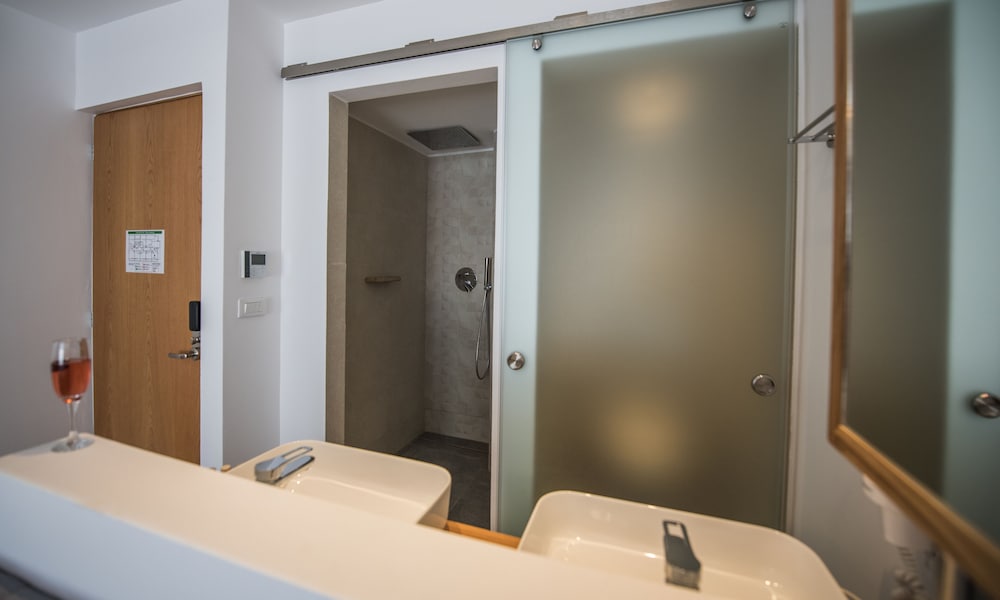 Premium Triple Room, Sea View photo 2