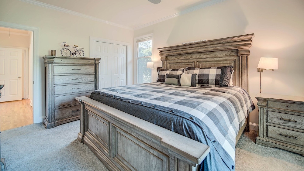 Condo, 3 Bedrooms