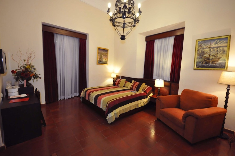 Superior Room, 1 King Bed - Photo 1