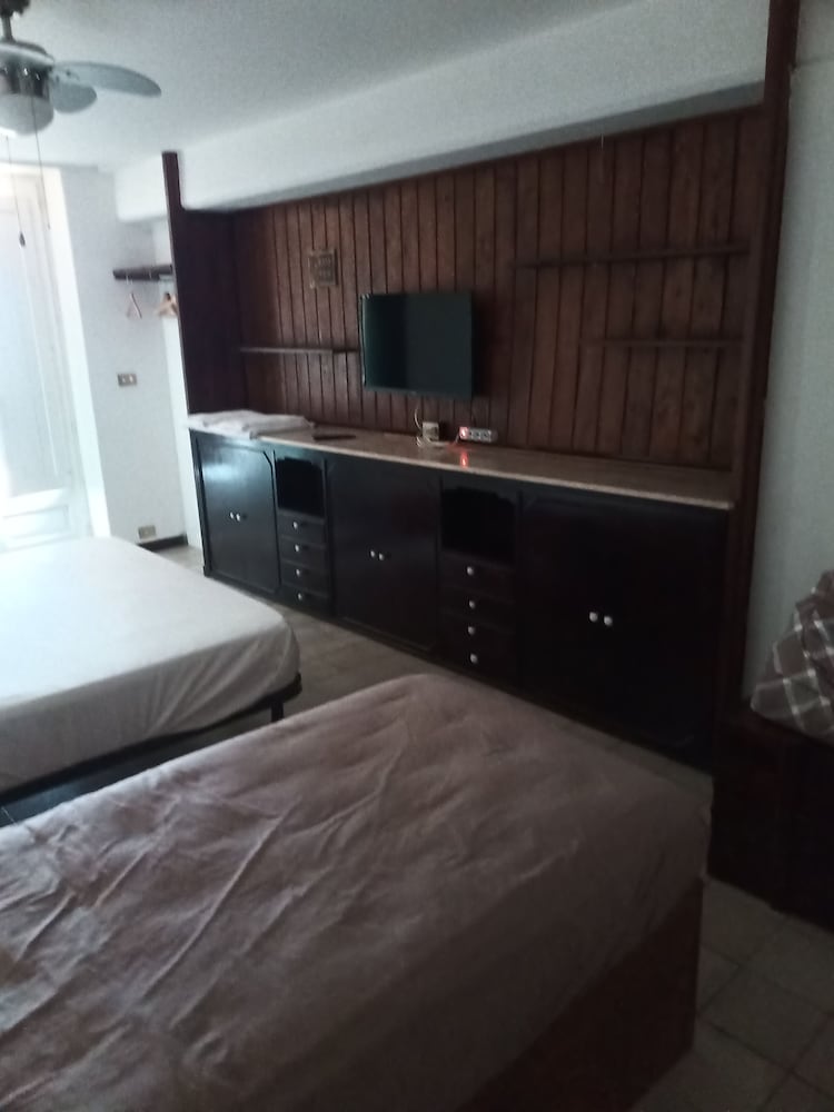 Triple Room (Breakfast Excluded) with Private Bathroom photo 2