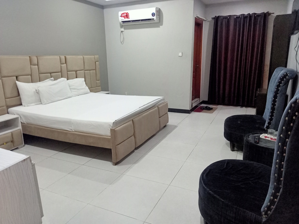 Suite Room