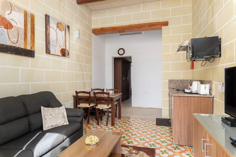 Studio Suite, Harbor View (Ground Floor) photo 3
