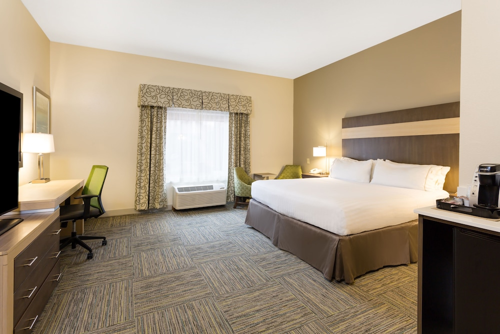 Standard Room, 1 King Bed photo 1