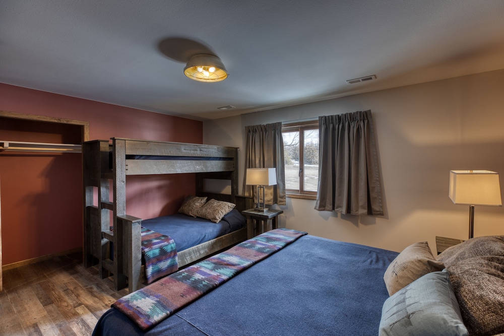 Family Quadruple Room photo 3