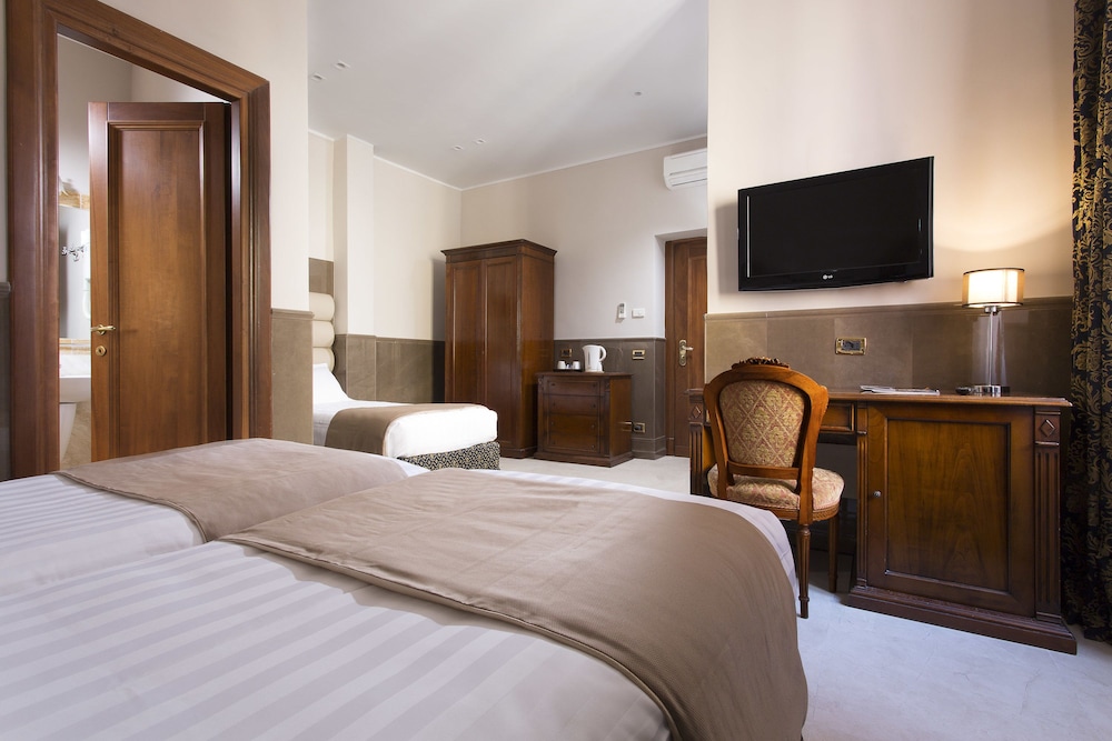 Comfort Triple Room photo 2