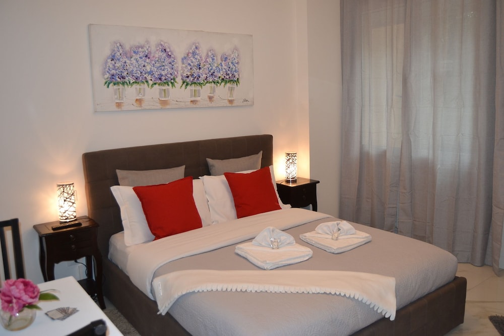 Triple Room, Shared Bathroom