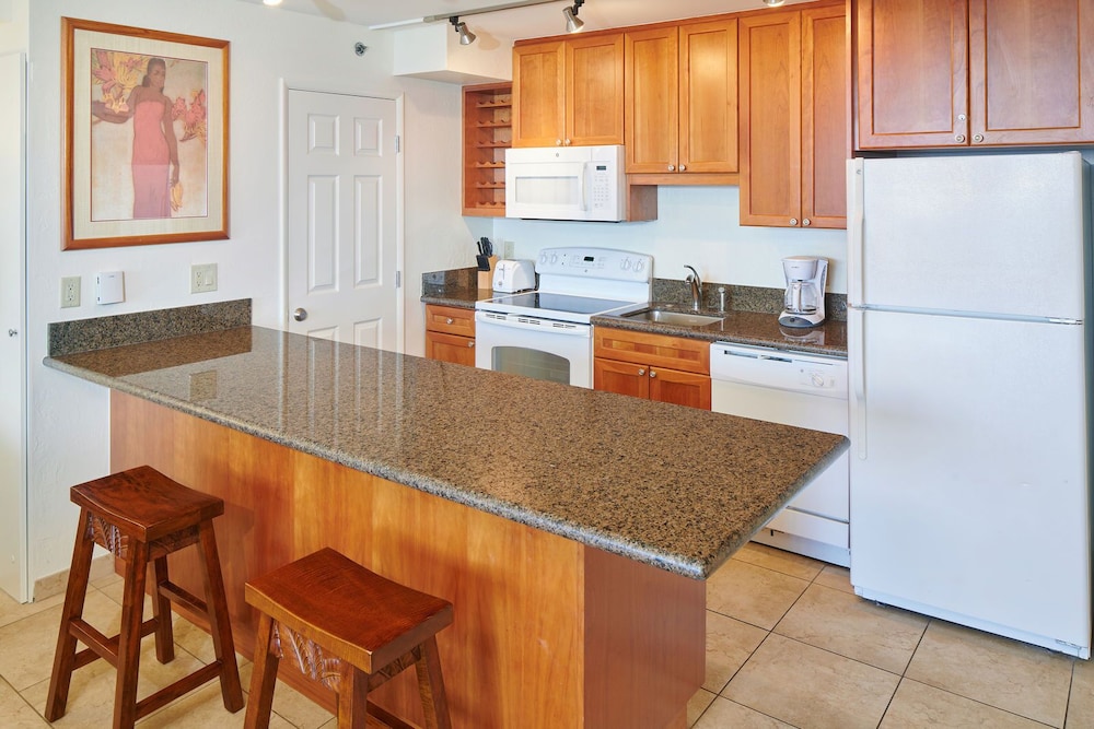 Studio, Kitchen, Resort View photo 3