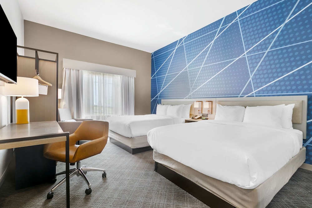 Room, 2 Queen Beds, Accessible, Non Smoking