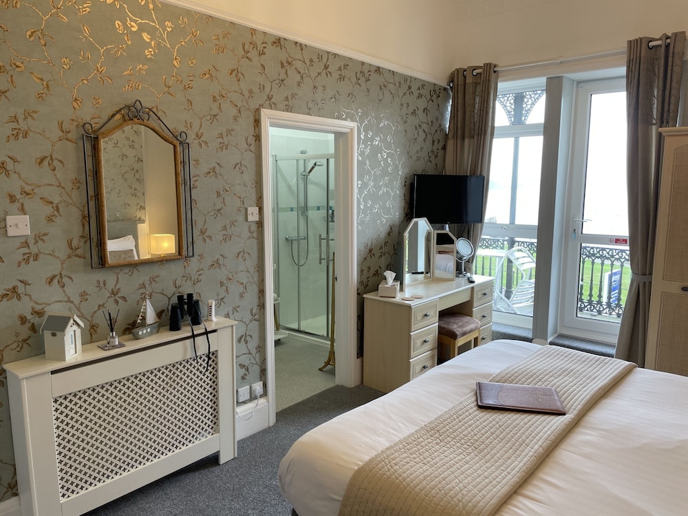Premier Double Or Twin Room, Ensuite (Sea Front-The Oddicombe )