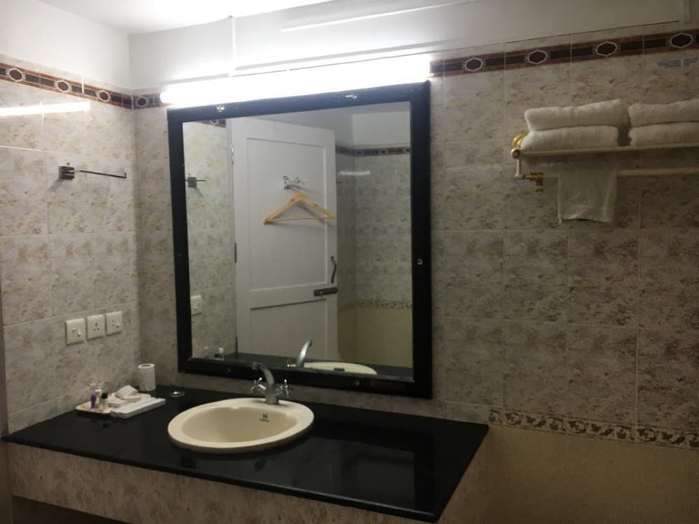 Deluxe Double Room - Photo 4