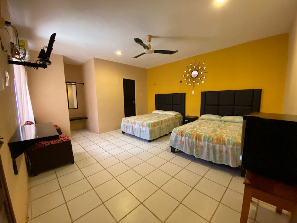 Basic Room, 2 Double Beds, Courtyard View