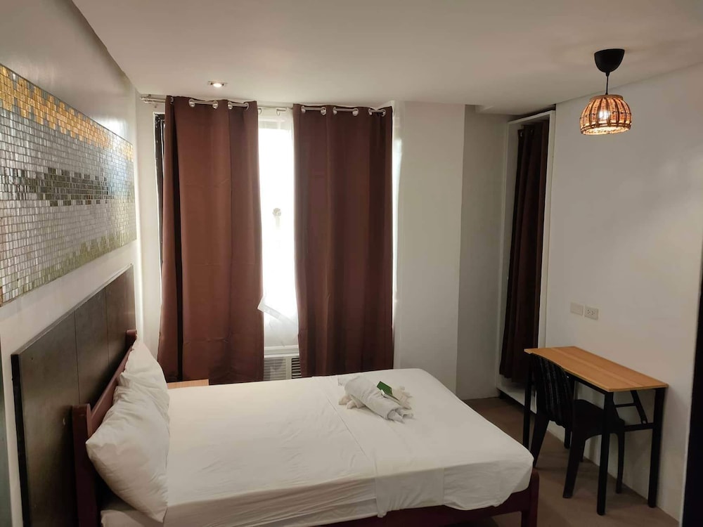 Economy Double Room, 1 Double Bed - Photo 4