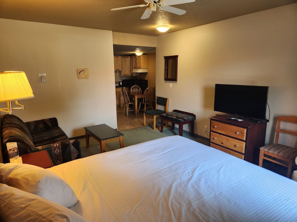 Standard Suite, Kitchen - Photo 8