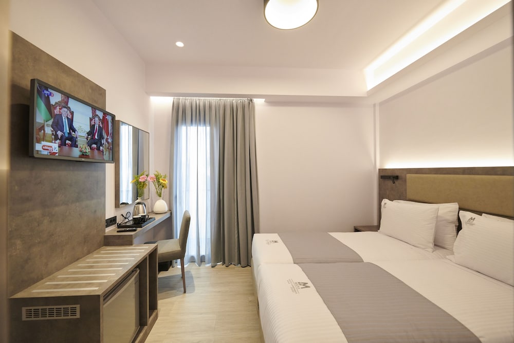 Basic Double Room photo 2