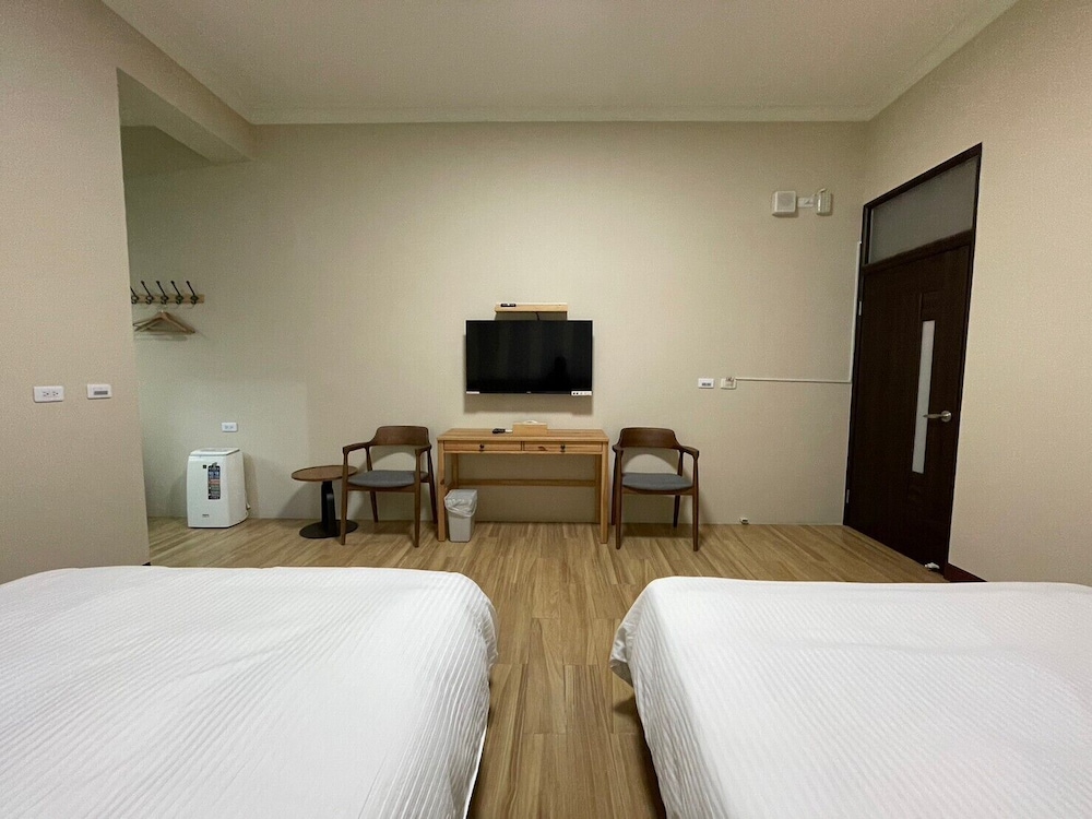 Elite Quadruple Room photo 2