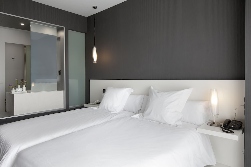 Standard Double Room photo 2