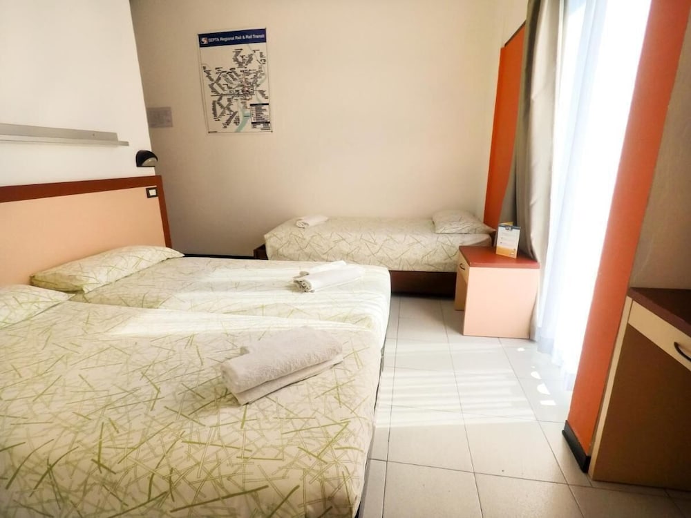 Basic Triple Room