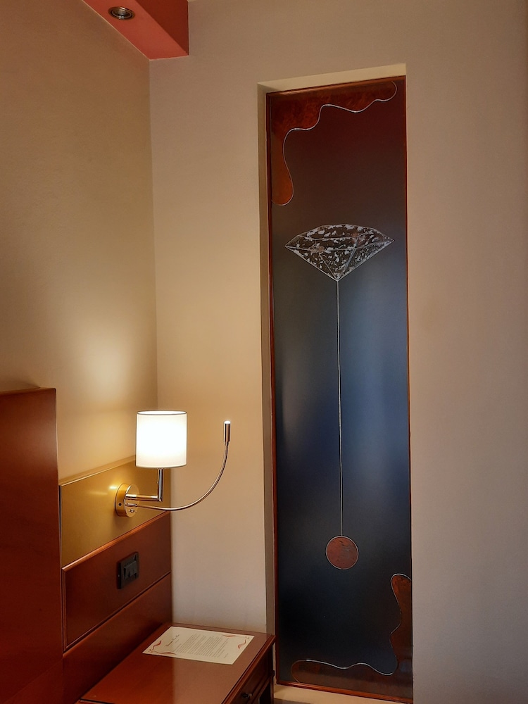 Classic Double Room Single Use photo 2