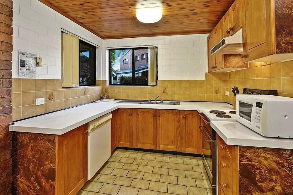 Superior Townhome, 2 Bedrooms, 2 Bathrooms photo 3