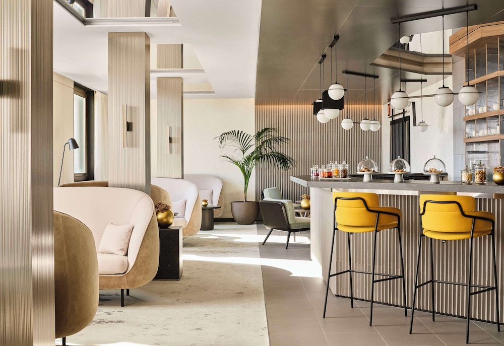 Suite, 1 Bedroom (Iconic) thumbnail 6