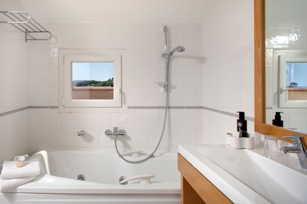 Deluxe Double Room, Terrace, Sea View photo 2