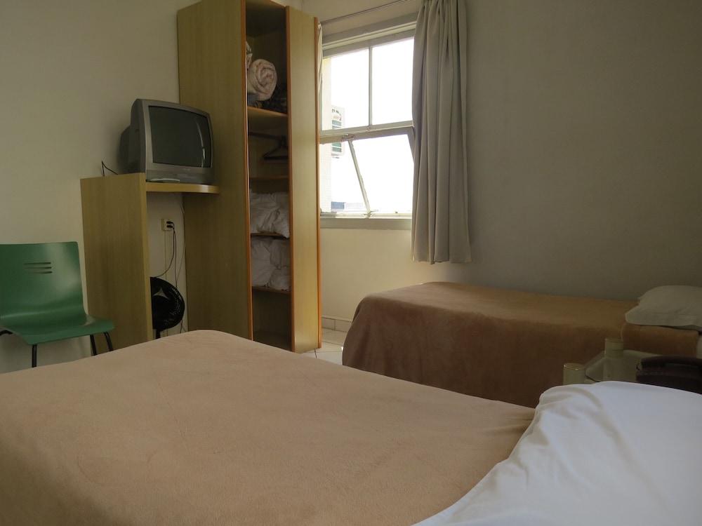 Economy Twin Room photo 2
