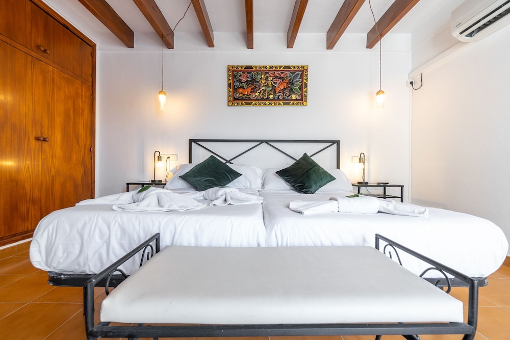 Classic Twin Room, 1 Bedroom, Terrace photo 3