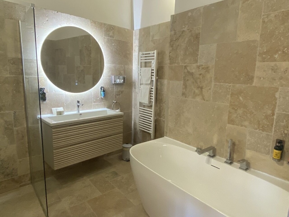 Luxury Double Room, Ensuite, River View (Princesse ) photo 3