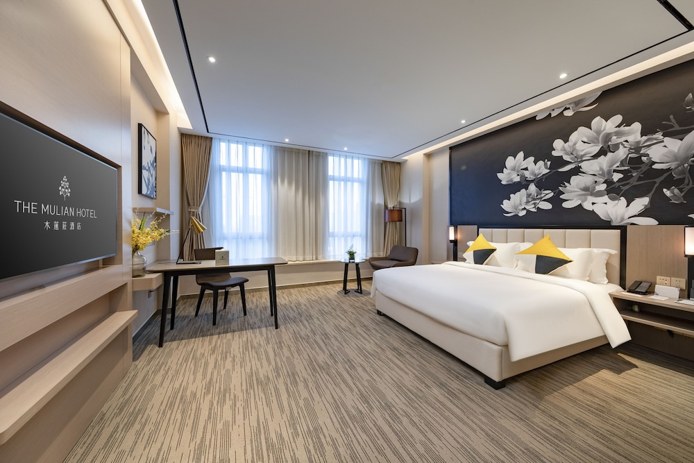 Deluxe King Room photo 1