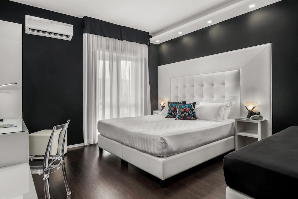 Executive Room photo 1