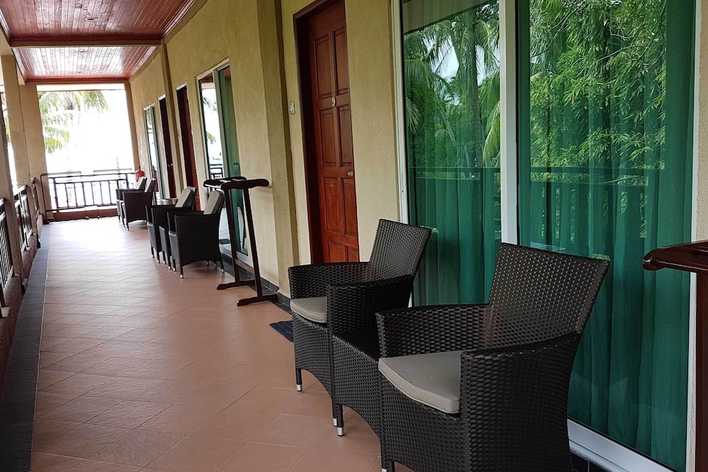 Executive Double or Twin Room (with A/C) - Photo 4