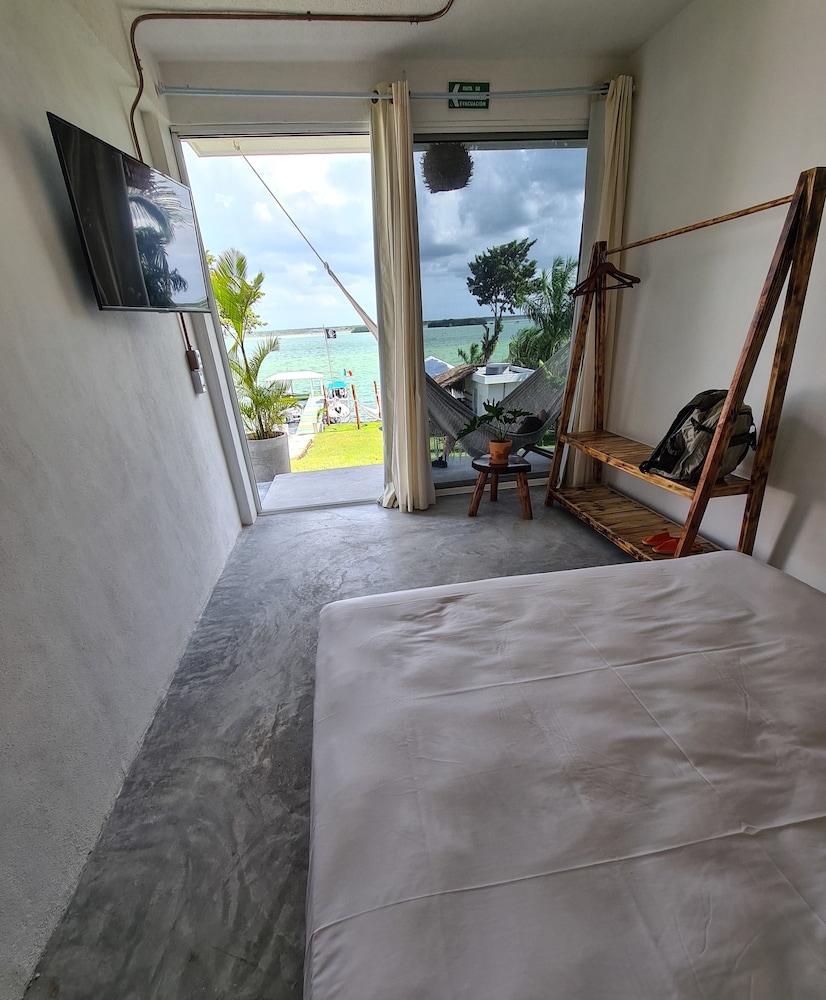 Panoramic Room, Lagoon View photo 2